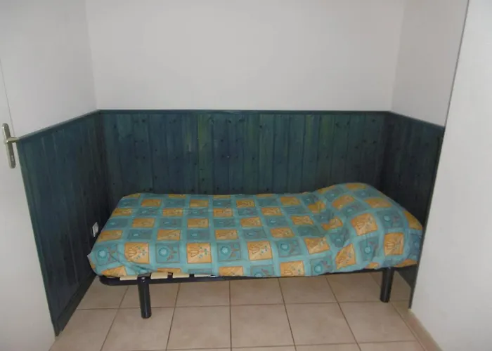 Holidayland 419 T3 Mezzanine 7 Couchages Climatise Avec Veranda
